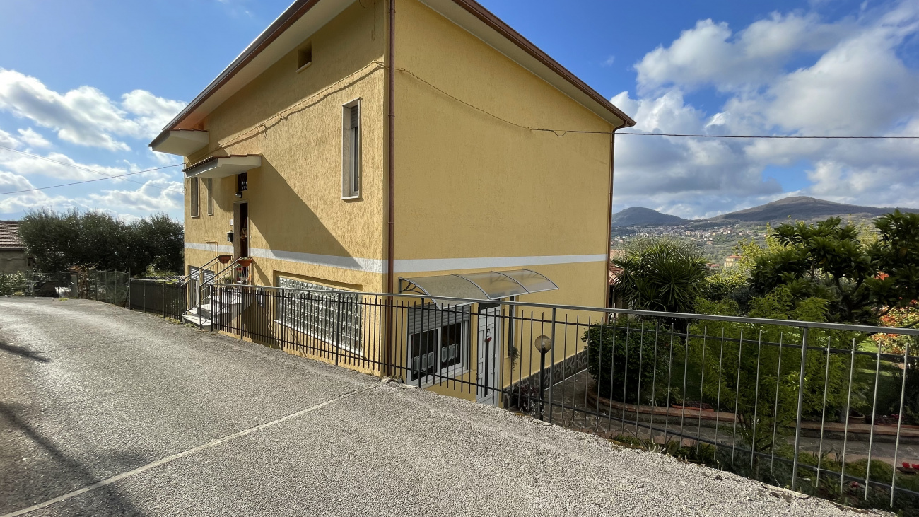 9 Via dei Longobardi, Vallo della Lucania, 84078, ,Casa,In Vendita,Via dei Longobardi,1061